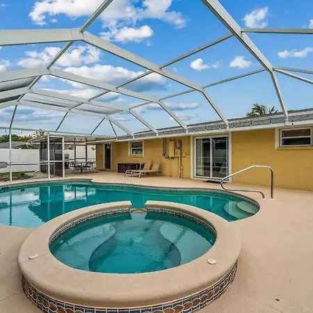 Heated Pool - Near Img & Beaches - King Bed - 4Br - Family